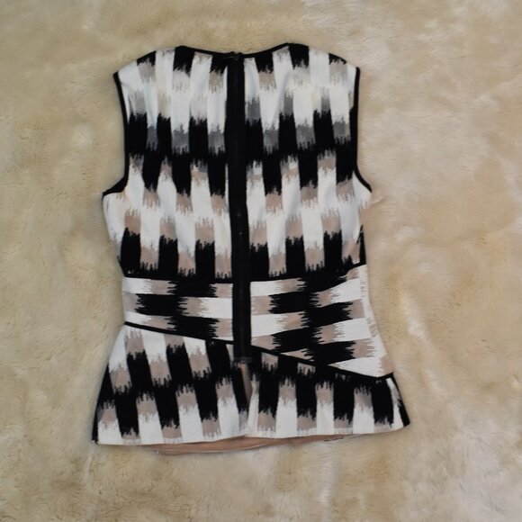 BCBGMaxAzria Sleeveless Colorblock Blouse Black White Tan Size XS - Picture 7 of 10